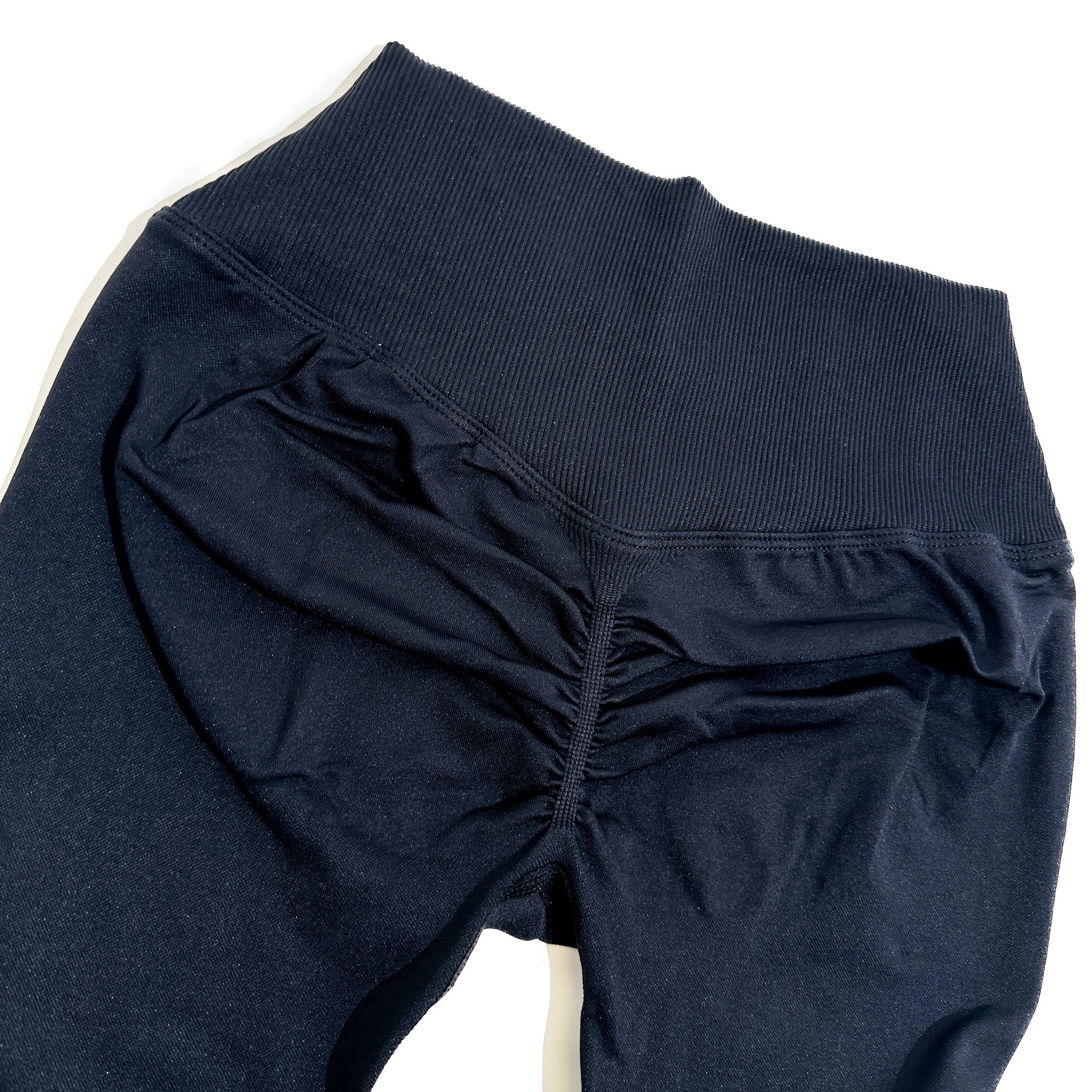 Apex V-Waist Scrunch Leggings - Noir