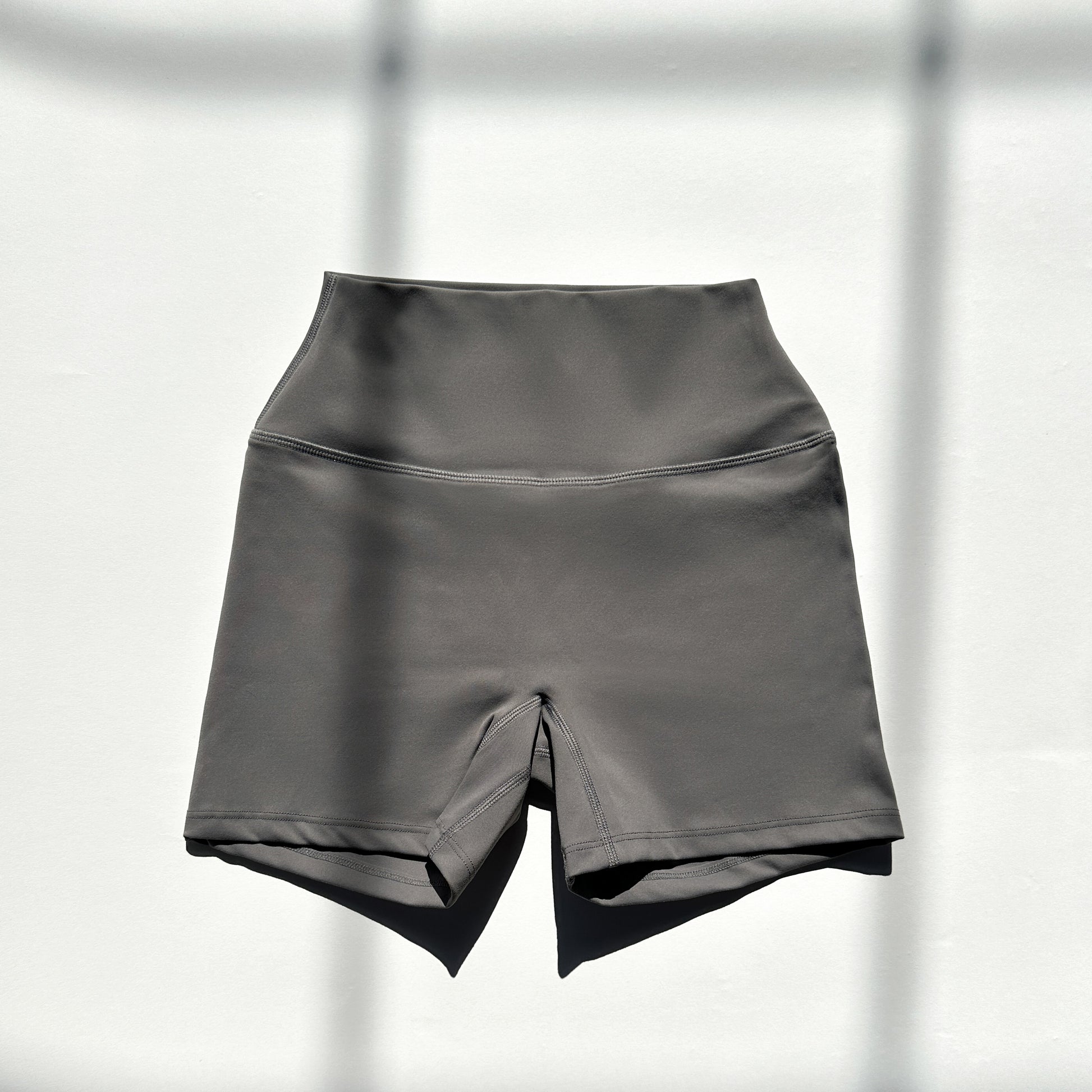 Agile Shorts - Slate